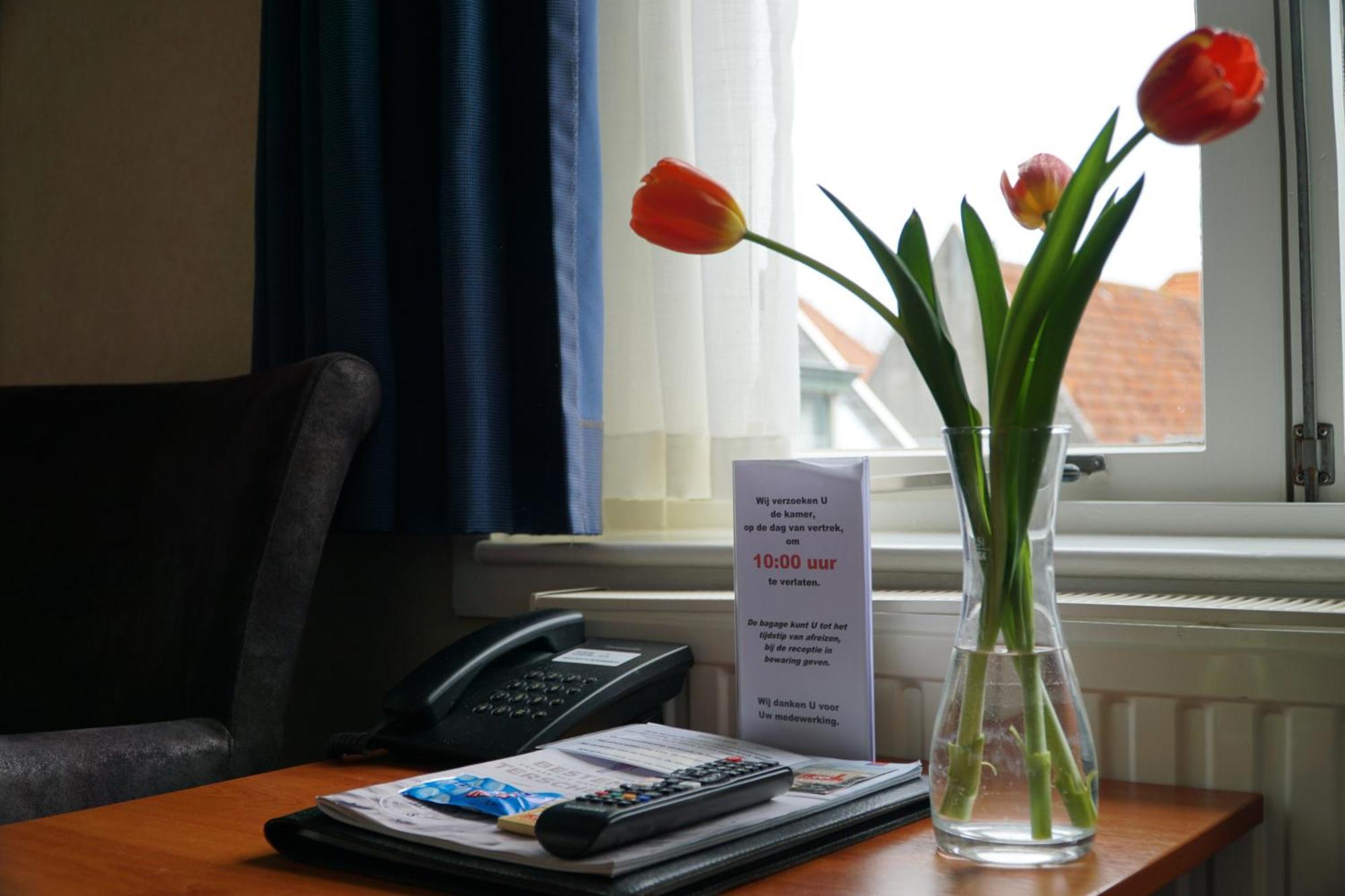 Hotel Oepkes West-Terschelling Eksteriør billede
